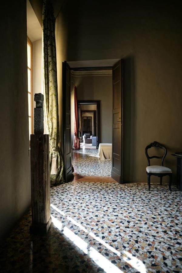 XVIII Century Palazzo Ravena Exterior foto